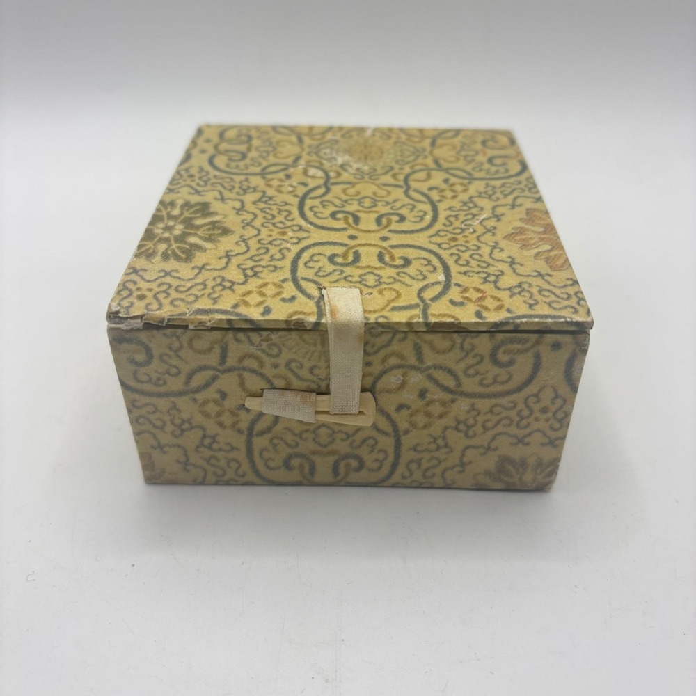 Vintage Chinese Brocade‎ Jewelry Trinket Box Yellow Floral Toggle Closure 4"
